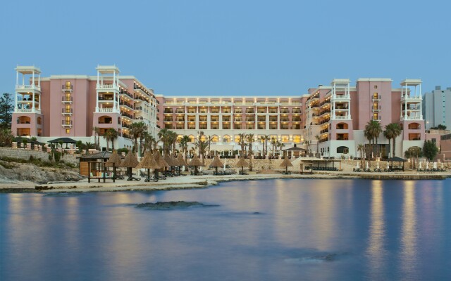 Отель The Westin Dragonara Resort, Malta вид на фасад