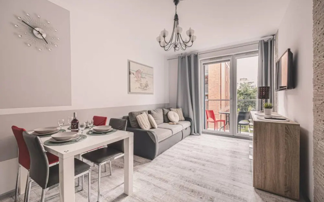 Prado - Styl i Wygoda w Centrum Gda ska z Gara em
