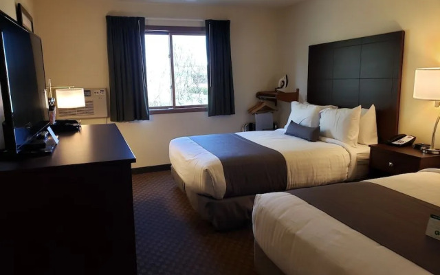 Cobblestone Inn & Suites - Merrill