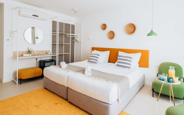 ibis Styles Golden Sands Roomer Hotel