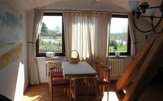 Rustic-style Apartment in Buschenhagen With Garden