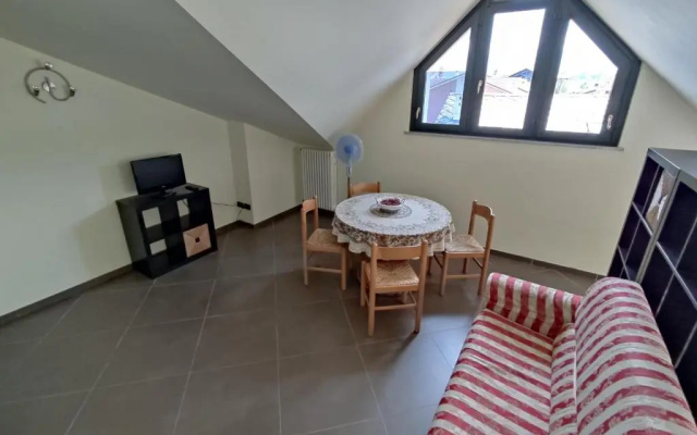 Appartamento nuovo con cucina ai piedi del Monviso