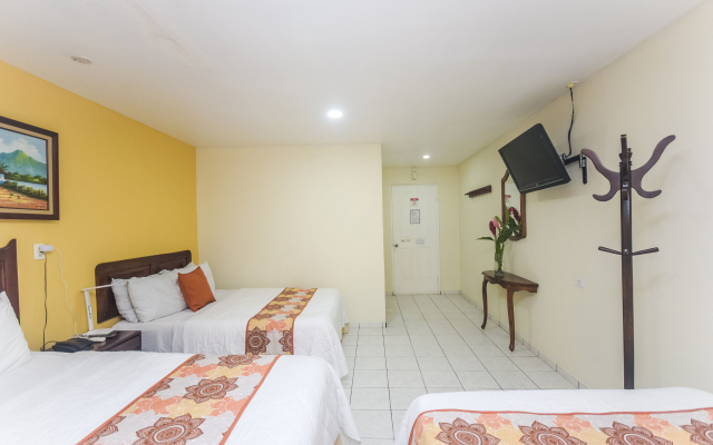 Berlor Airport Inn