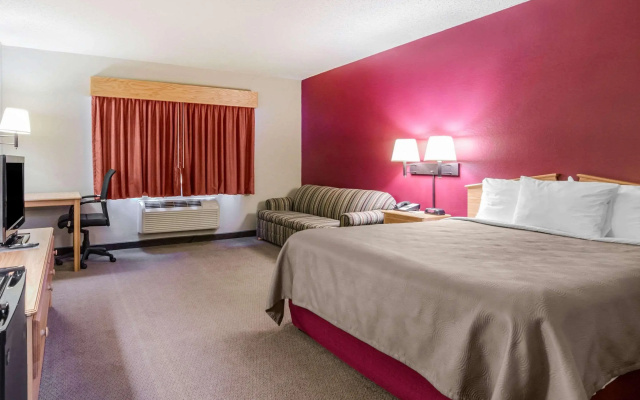 Rodeway Inn Hesston