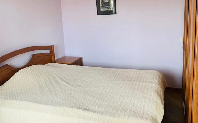 Cozy apartment near Republic Square