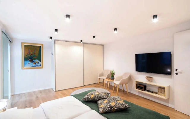 Selamare Apartment