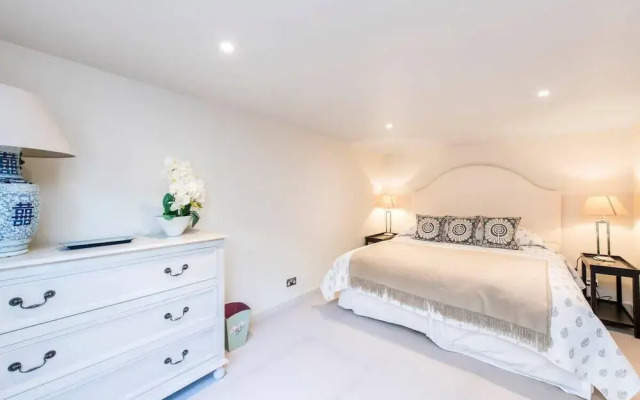 3 Bedroom Mews House - Marble Arch