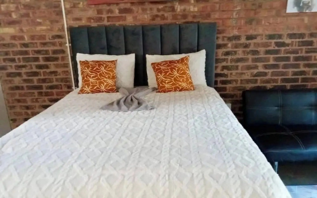 Room-home in Maboneng 364