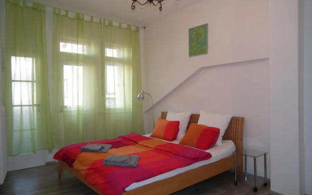 Old Town spacious apartment