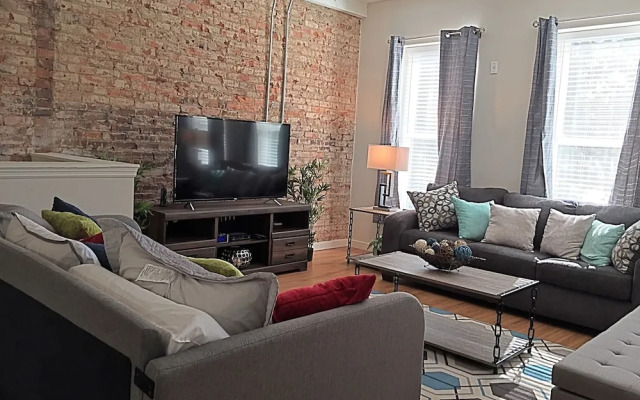 Cityscape I - Sleeps 8