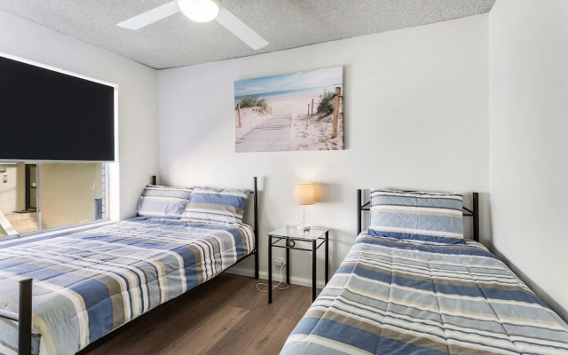 Laman Lodge, Unit 2, 15 Laman Street