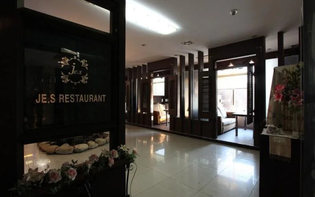 WeolmoonJes Hotel