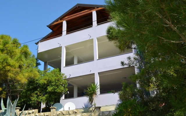 Apartments Smokvica I