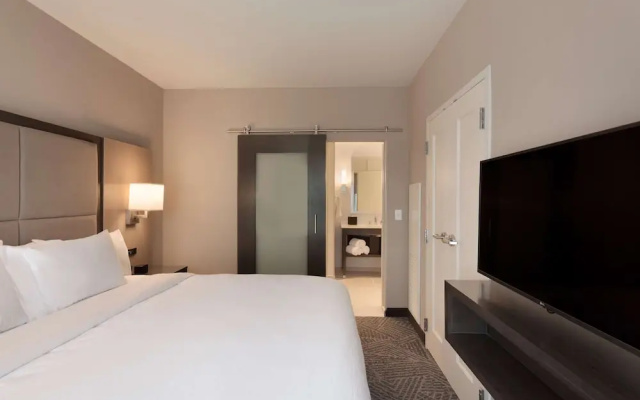 Embassy Suites By Hilton Kansas City Olathe