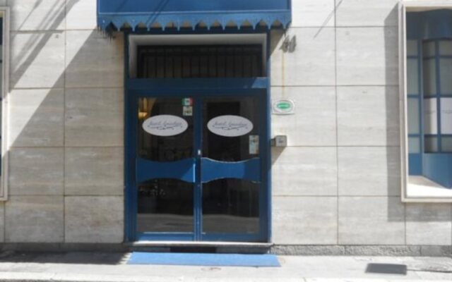 Hotel Amadeus E Teatro вид на фасад