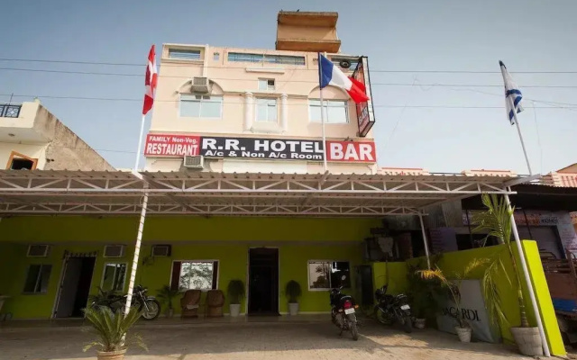 R.R.Hotel Restaurant & Lounge