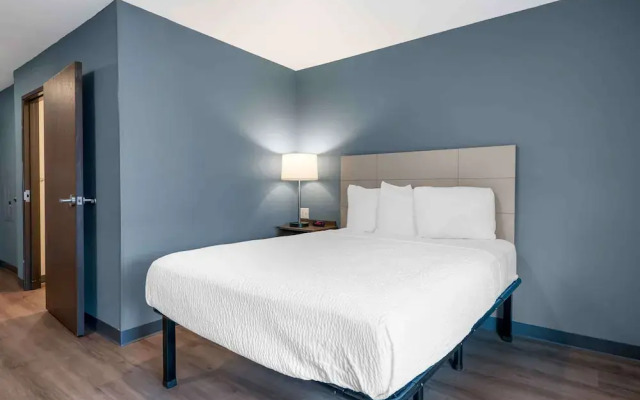 WoodSpring Suites West Melbourne I-95
