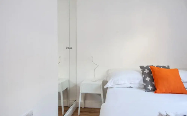 Quality Apartment Shaftersbury Avenue