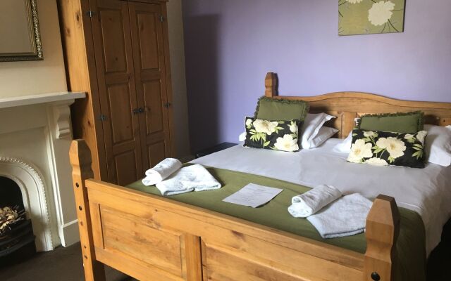 Gillygate Guest House