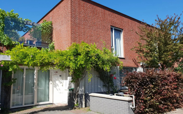 Royale en schone accommodatie met dakterras