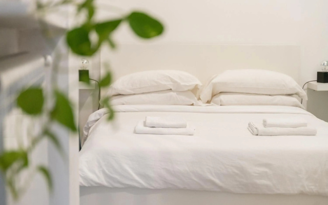 NIU LUX Apartments
