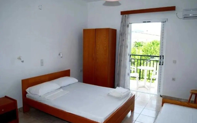 Anthi Studios & Apartments