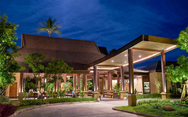 Khanom Beach Resort & Spa