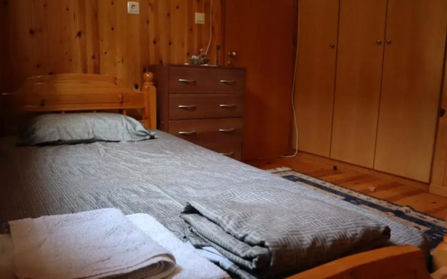 A piece of Heaven! Wooden house with garden!
