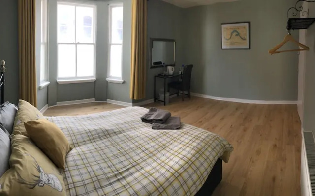 Lark Lane Rooms