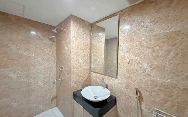 Cozy And Spacious 1Br At Grand Sungkono Lagoon Apartment
