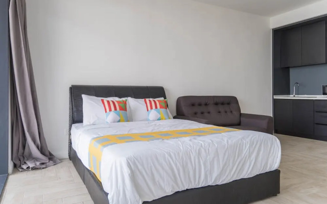 OYO Home 43951 Fair  Studio Empire City Marriot