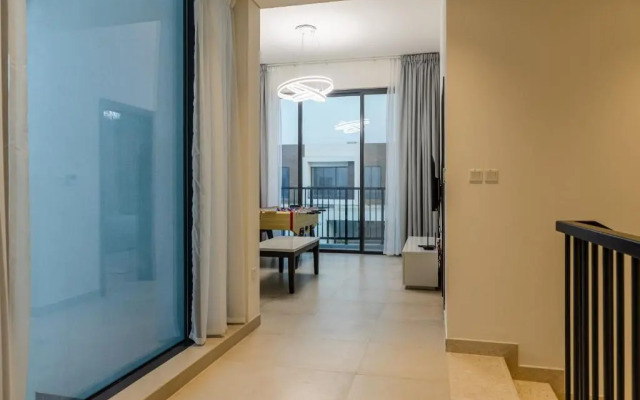 RH- 4BR Luxurious Villa with Private Pool, beach access