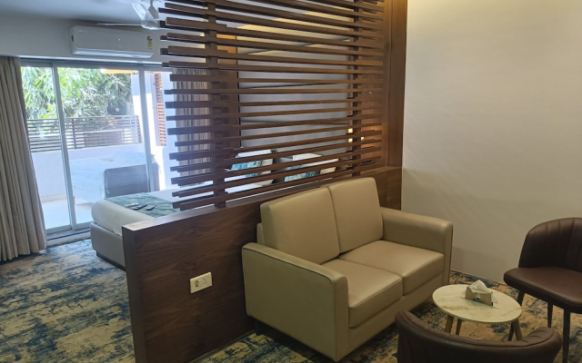Hotel Dakshin Grandeur
