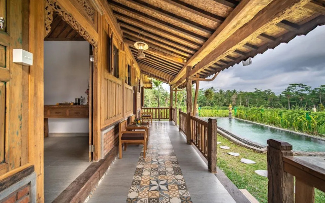 Nanang Antique Ubud Villa