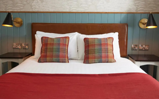 Feathers Hotel by Chef and Brewer Collection