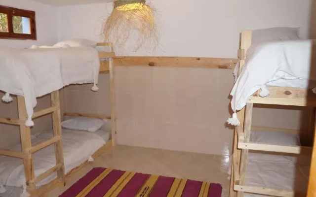 Kiwi Surf Hostel
