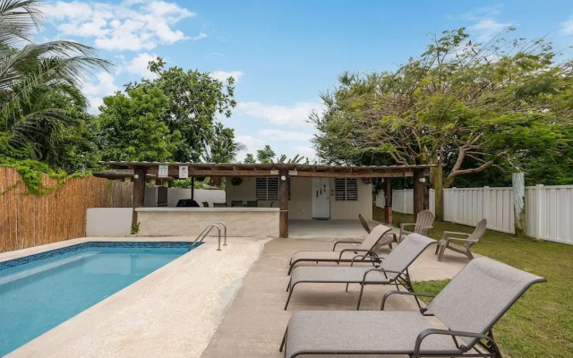 Pool Villa Pet-friendly Near Beach