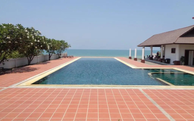 2-Bedroom Khanom Beach Ocean Front Condo