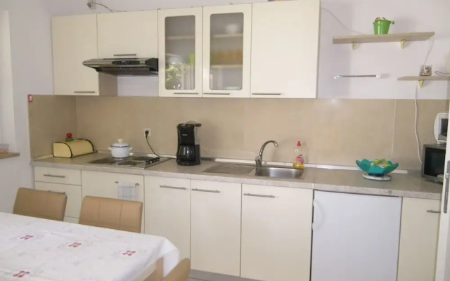 Apartment Mira