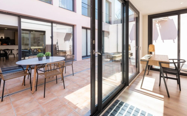 Petit Luxe Tobella Esquerra