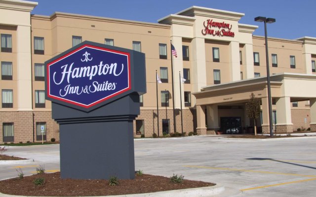 Hampton Inn & Suites Peoria at Grand Prairie, IL in Peoria, United States of America from 199$, photos, reviews - zenhotels.com hotel front
