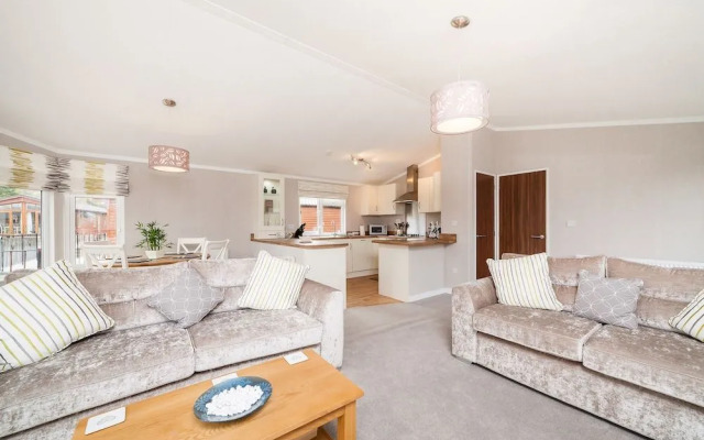 Thistle Lodge
