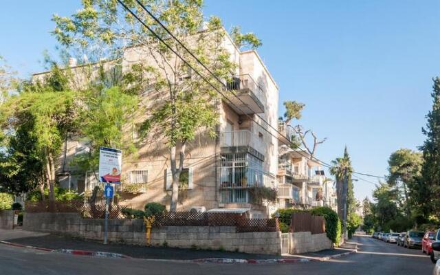 Sweet Inn Abarbanel Street Израиль, Иерусалим - отзывы, цены и фото номеров - забронировать отель Sweet Inn Abarbanel Street онлайн парковка