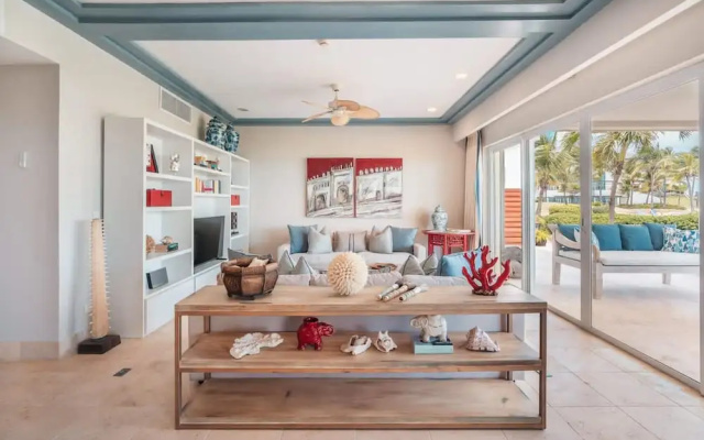 Apt w 2br-beachfront Private Pool in Sotogrande