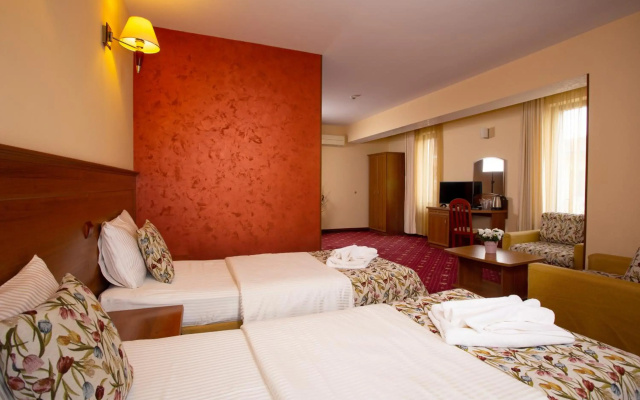 Contessa Hotel
