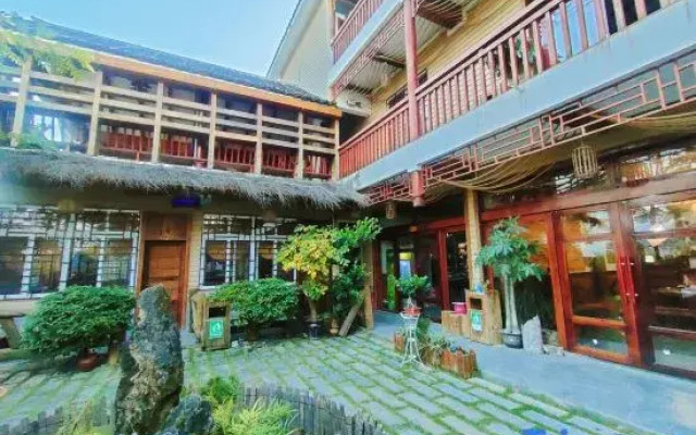 Yunmu Homestay (Libo High-Speed Railway Station)