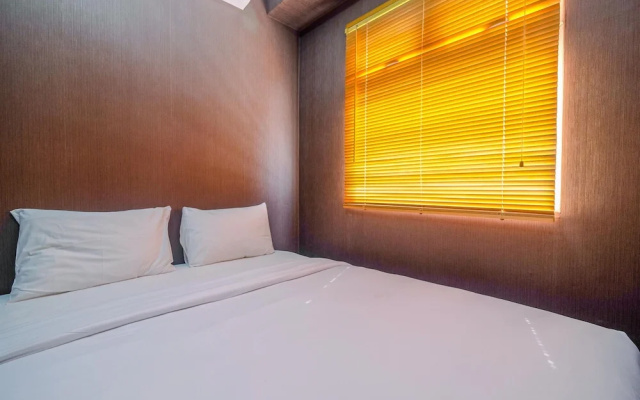 Comfort 1BR with Study Room Green Pramuka Apartment