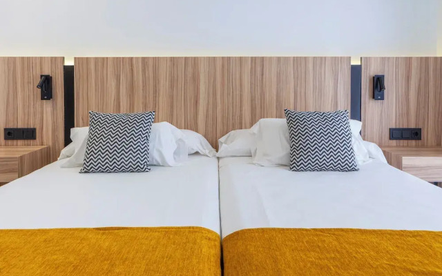 Apartamentos La Laguna Fase II