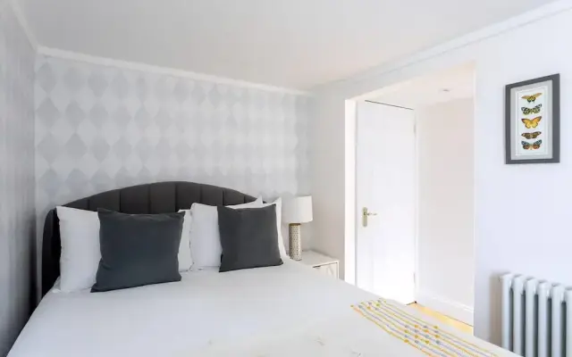 Fabulous Gloucester Road Apartment