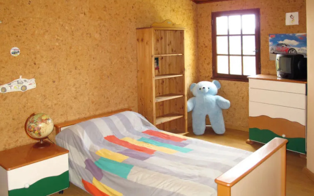 Neko House (LRG492)
